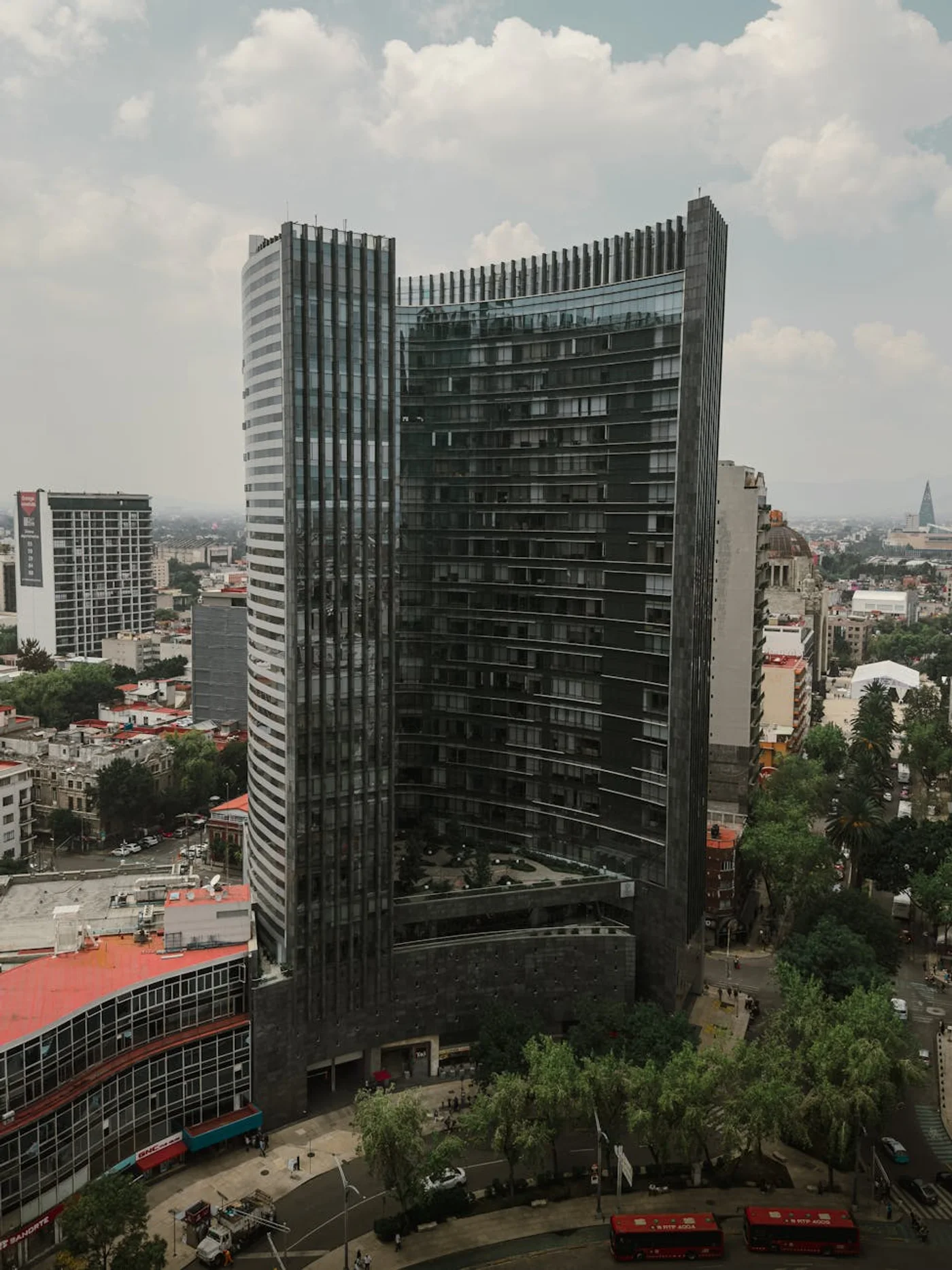 Cómo constructoras en Tunja pueden usar API para leads en email automatizado