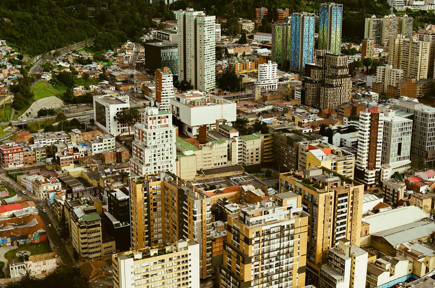 Cómo las inmobiliarias en Boyacá pueden usar API para retención en email automatizado