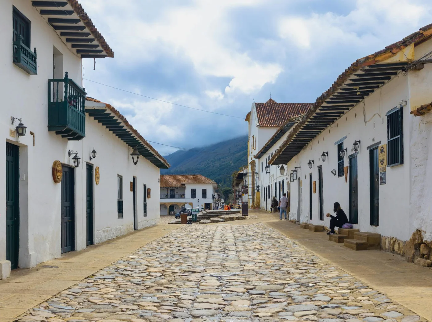 Cómo las inmobiliarias en Boyacá pueden usar API para optimizar el soporte mediante email automatizado