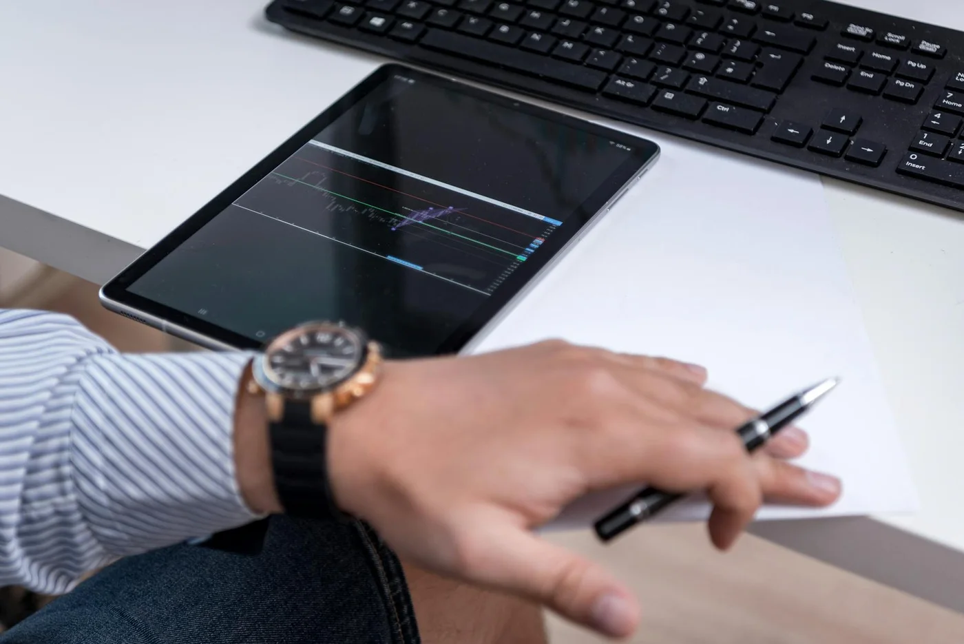 Guía Avanzada: Automatización para Abogados en Colombia Conectada a CRM y Leads