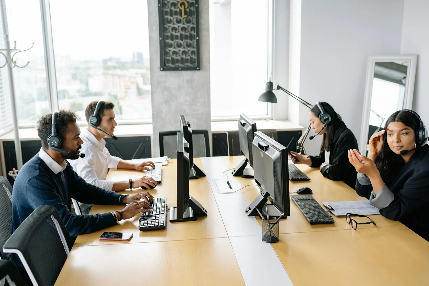 Cómo Inmobiliarias en Tunja Pueden Usar Cloudflare Workers para Automatizar Leads en WhatsApp
