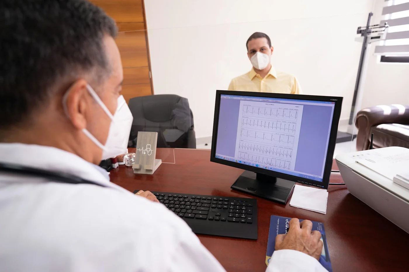 Guía avanzada: IA para clínicas en Boyacá conectada a CRM y ventas