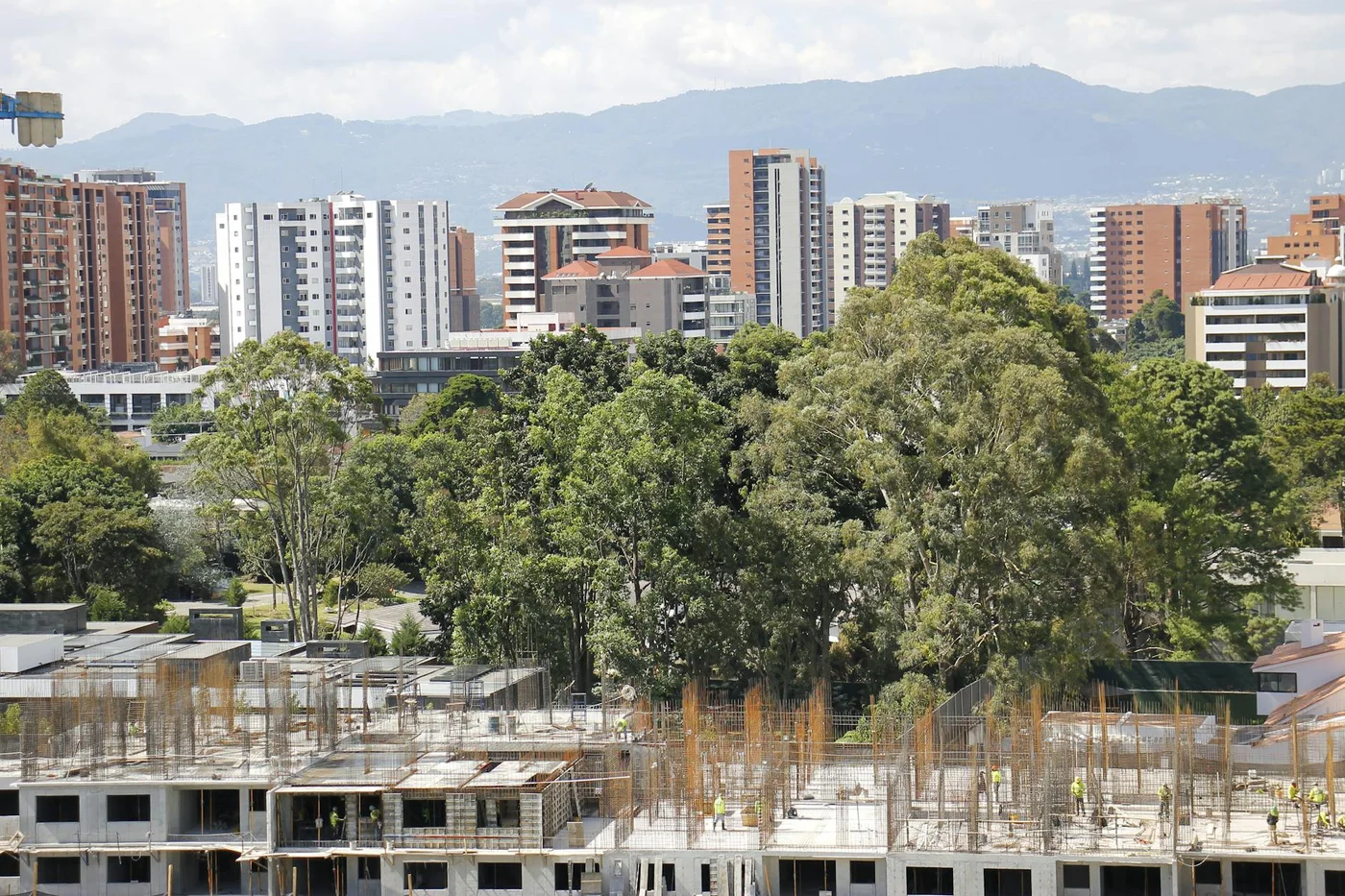 Cómo Constructoras en Boyacá Pueden Usar IA para Generar Leads en WhatsApp de Forma Avanzada