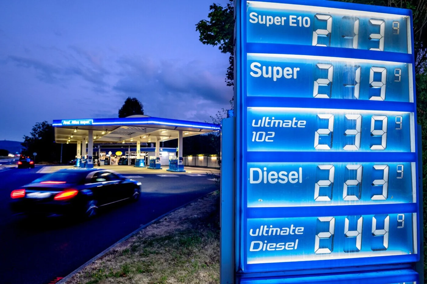 El efecto dominó de los topes de precios: cómo una medida de TotalEnergies desencadenó escasez en las gasolineras francesas